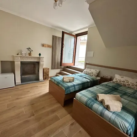 La Dimora Di D Angio 4 Bed & Breakfast *